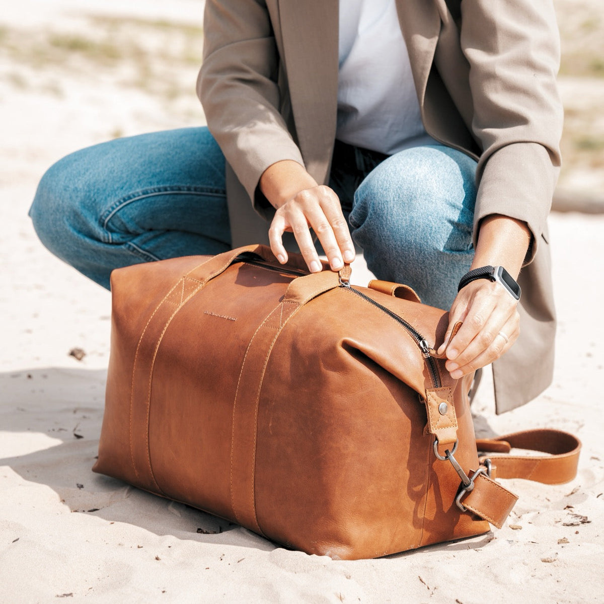 Conor Full-Grain Leather Weekender Bag 女士 – alternate product view 3