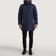 
Moore 深海蓝 Hooded Parka 男士 - 展现立体袖型与合身版型的侧身视角