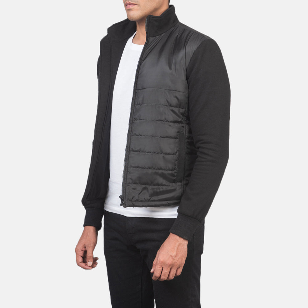 
Black Polyester (Torso) &Amp; Knitted Fabric (Sleeves) Winter Jacket - 展现肩线贴合与利落下摆的背部视角