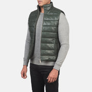 
Green Sheepskin leather Vest - 展现肩线贴合与利落下摆的背部视角