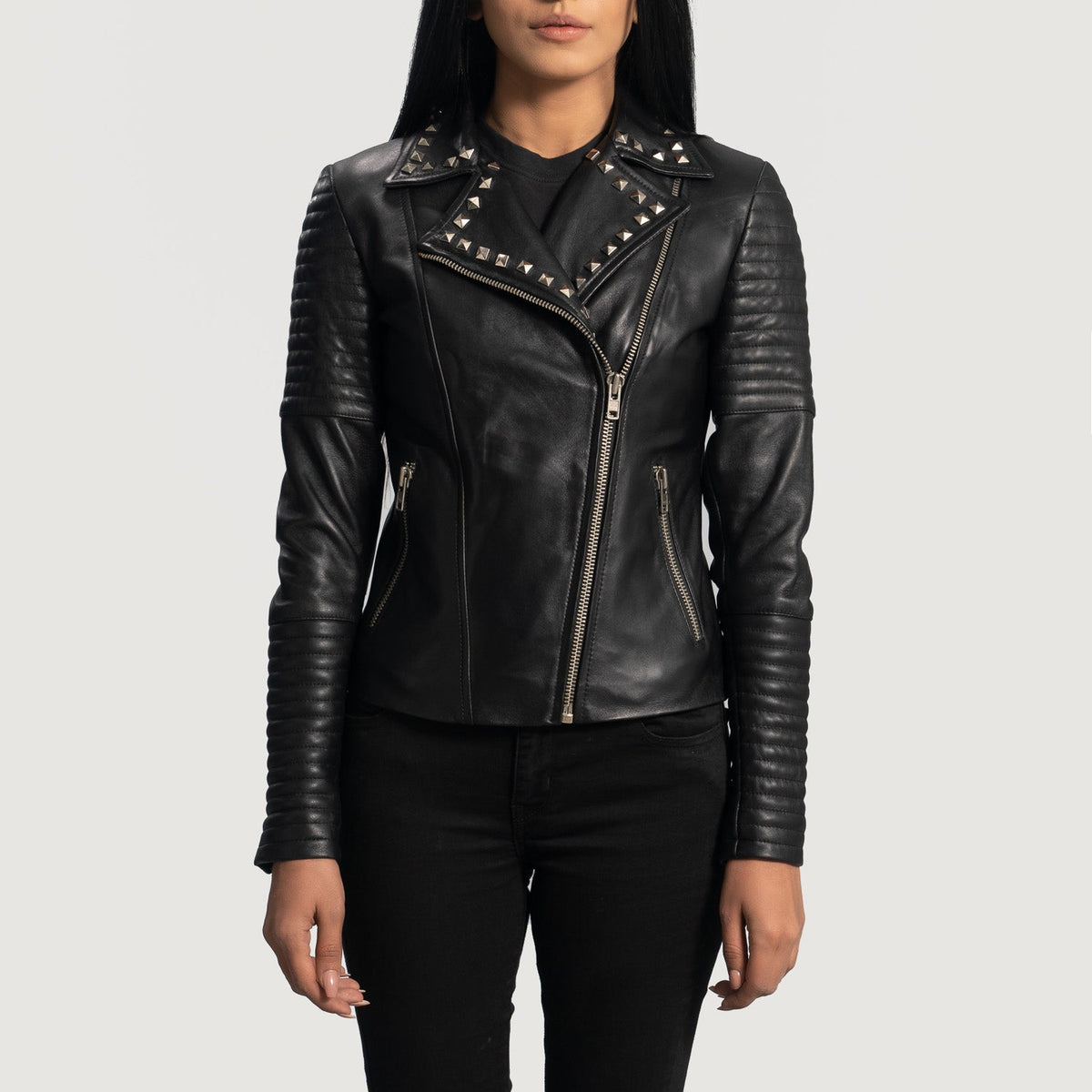 Women's Sally Mae Studded 黑色 真皮机车夹克 女士 in Black Sheepskin Leather - Front Profile View &amp; Tailored Silhouette | Buy Online