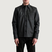 
Scout Tumbled 经典黑 Leather Shirt 男士 - 展现立体袖型与合身版型的侧身视角