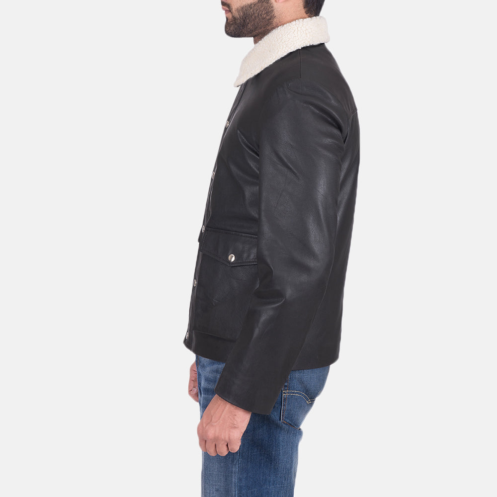
Black Goatskin Leather Aviator Jacket - 展现肩线贴合与利落下摆的背部视角