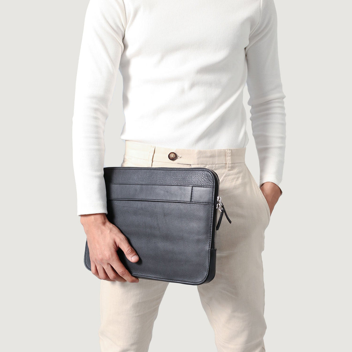 
The Baxter Leather Laptop Sleeve 女士 女士 – alternate product view 5