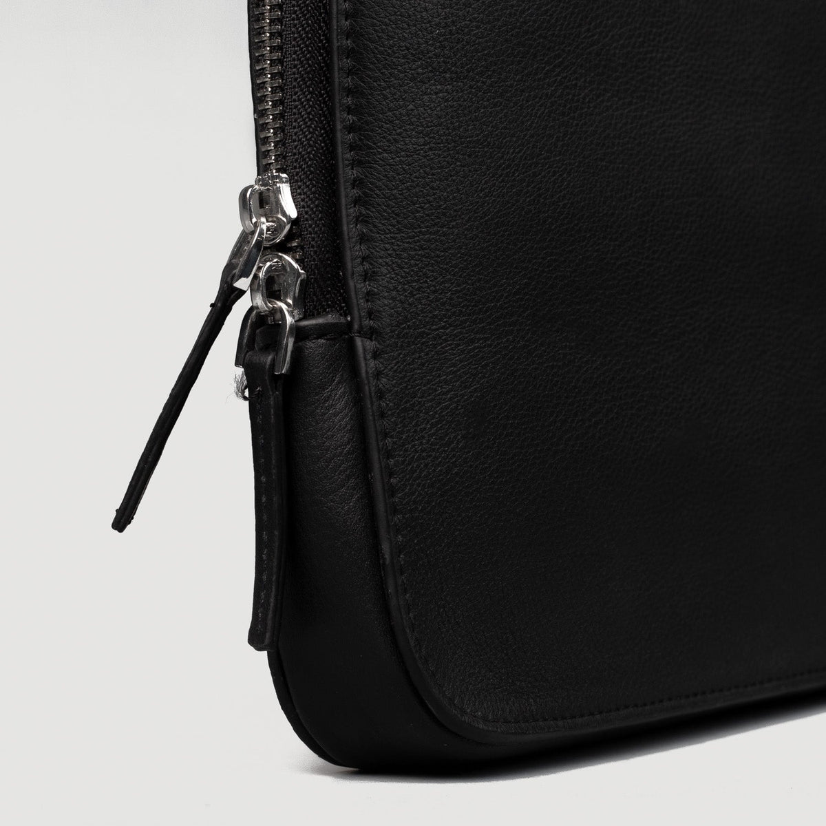 
The Baxter Leather Laptop Sleeve 女士 女士 – alternate product view 6