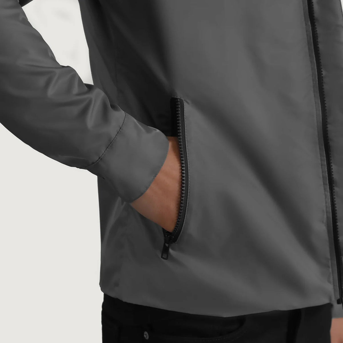 
内衬展示 Showing Quilted Viscose Lining & 内部双侧实用暗袋