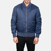 Close-Up Detail of Varsity &amp; Zipper Hardware on Men's Zack Blue 真皮飞行员夹克 男士