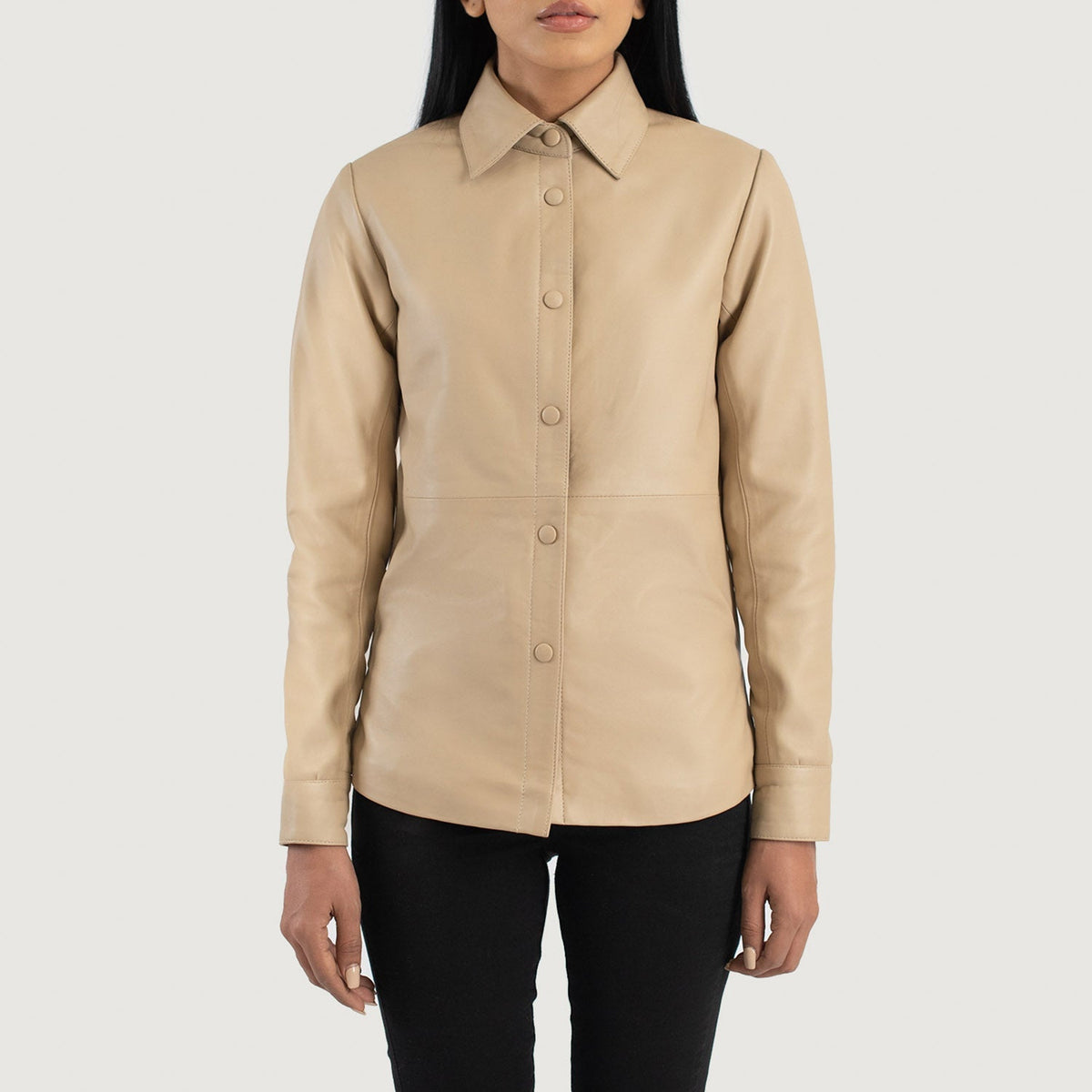 
细节特写 of Shirt & Leather Buttons Hardware on Zenith Beige Leather Shirt Jacket